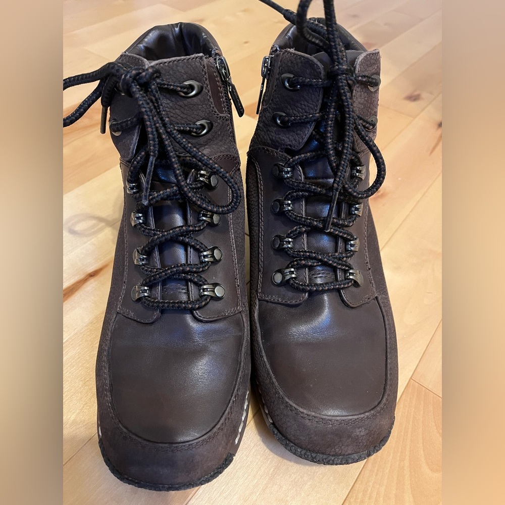 Genuine Leather Waterproof Wool Lined Non-Slippery Blondo Ankle Boots